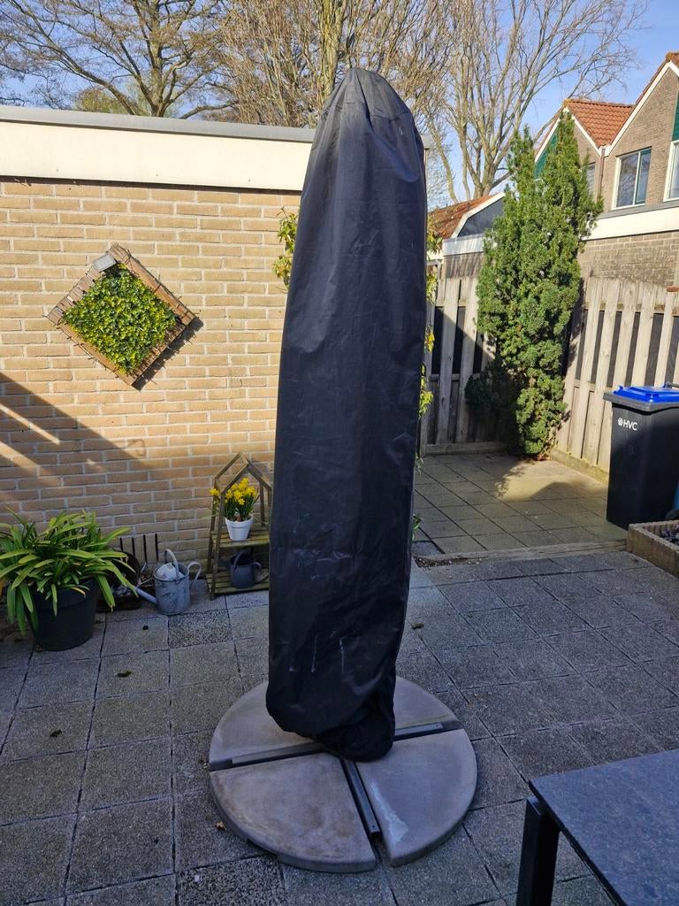 Zwevende parasol ziet en lees advertentie, Ophalen, Verstelbaar, Zo goed als nieuw, Parasolvoet