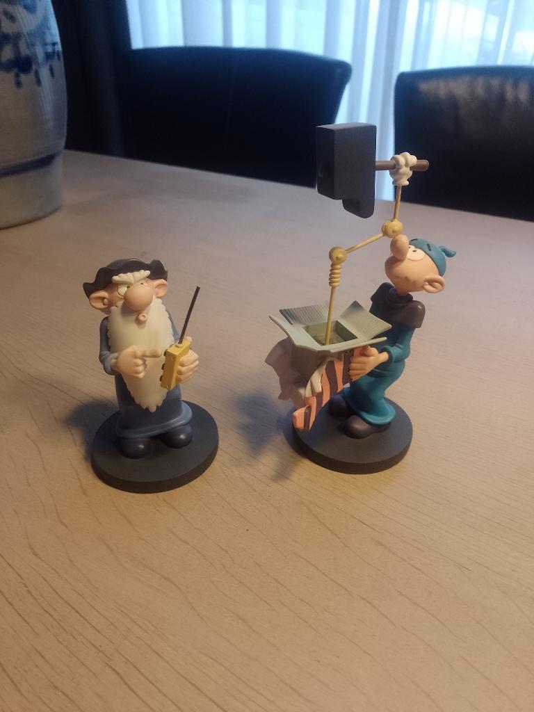 Leonardo en leerling miniatuur beeld., Ophalen of Verzenden, Zo goed als nieuw