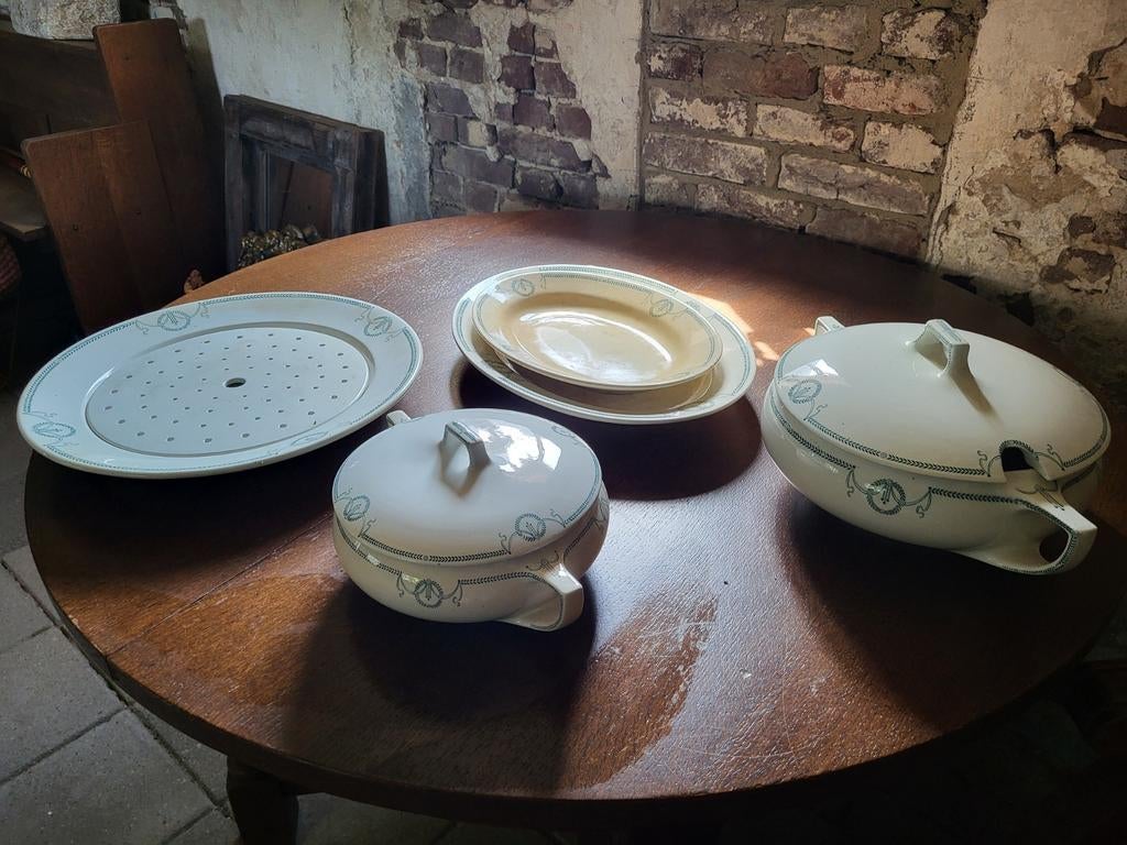 Maastrichts aardewerk servies Empire, van Petrus Re, Ophalen