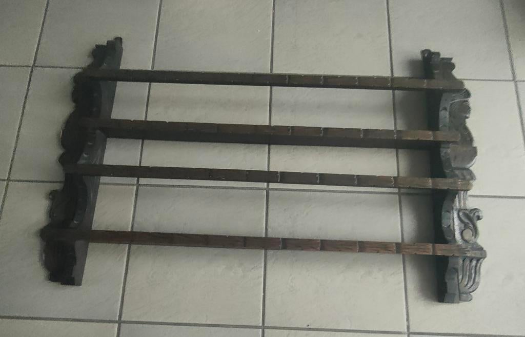 Wand meubel .Borden rek, Ophalen