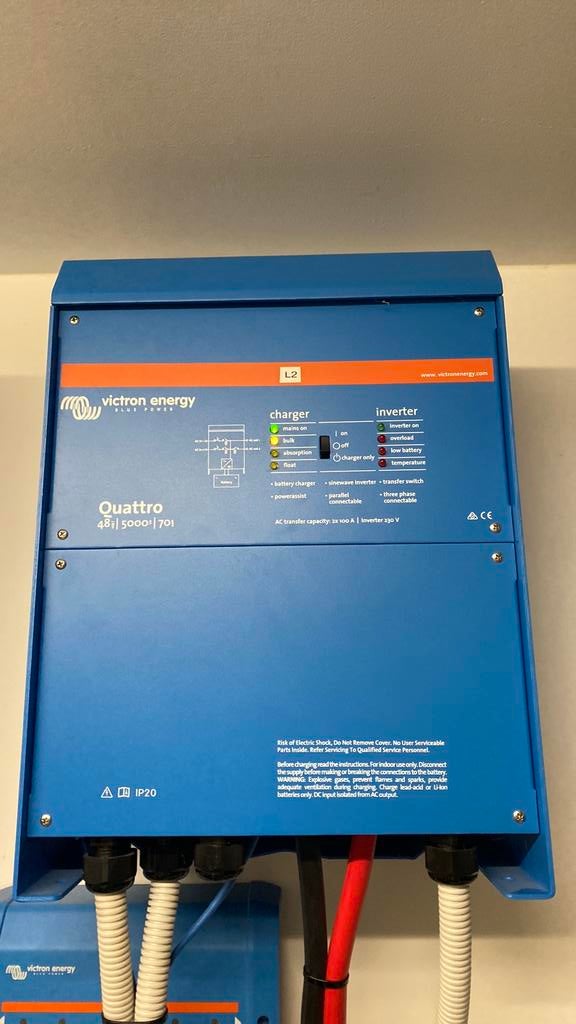victron Quattro 48/5000/70-2x100, Ophalen of Verzenden, Zo goed als nieuw, Overige typen