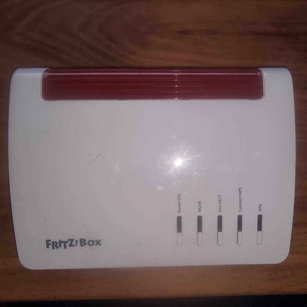 Fritzbox 7590 DSL router modem, Computers en Software, Routers en Modems, Ophalen of Verzenden, Zo goed als nieuw, Router met modem