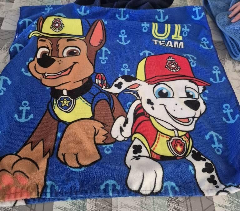 Jongens zwemkleding Paw Patrol -2x cape handdoeken 3 tot 5jr, Gebruikt, Overige maten, Ophalen of Verzenden, Zwembroek