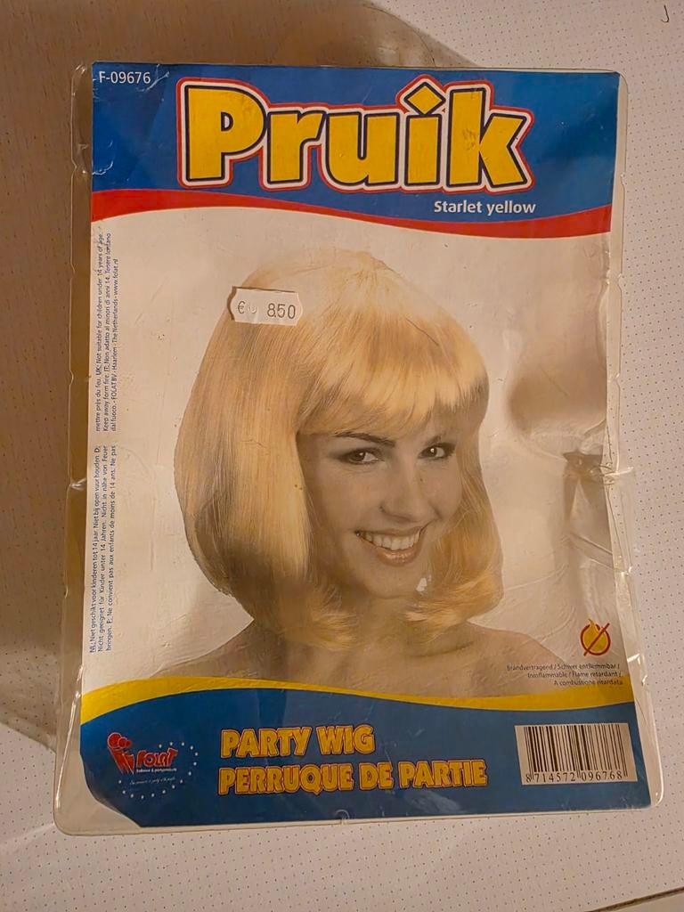 Pruiken, Ophalen of Verzenden, Zo goed als nieuw, Carnaval