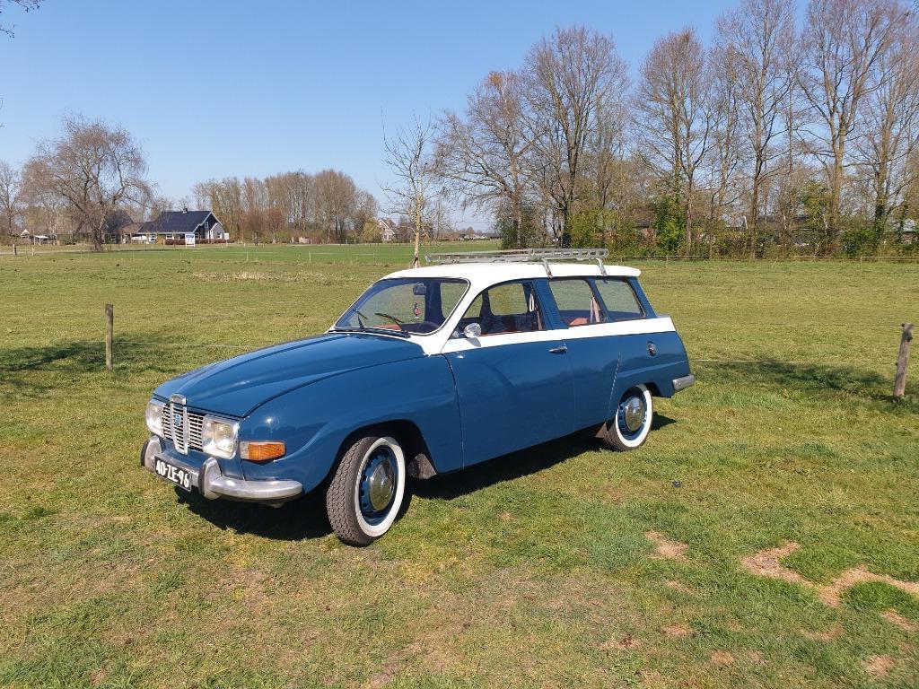 Saab 95 1.5 V4 1974 blauw-wit, Auto's, Saab, Particulier, Saab 9-5, Lederen bekleding, Benzine, Euro 5, Stationwagon, Handgeschakeld