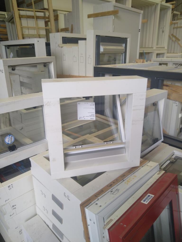 Wc raamkozijntje valraam, Ophalen, Gevelraam of Ruit, Minder dan 80 cm, Nieuw