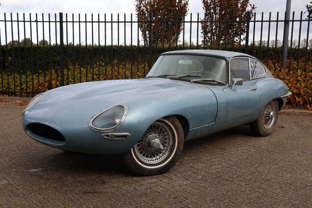 Jaguar E-type 4.2 series 1 FHC, Auto's, Jaguar, Zwart, 4200 cc, Blauw, Leder