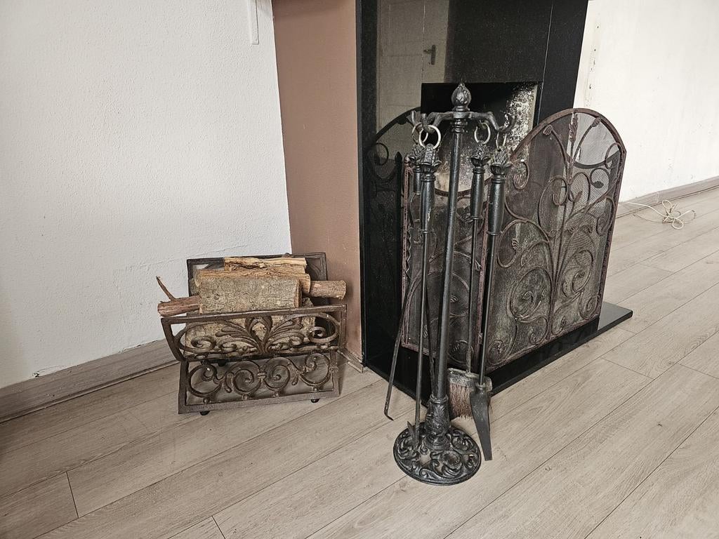 Complete Smeedijzeren Haardset - Scherm, Mand & Gereedschap, Ophalen of Verzenden