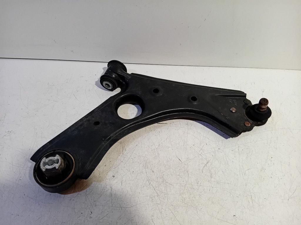 Draagarm rechts voor Fiat Doblo, Onderdelen@venauto.nl, Van der Ven Autorecycling B.V., Gebruikt, Ettenseweg 76, 4706 PB Roosendaal, The Netherlands