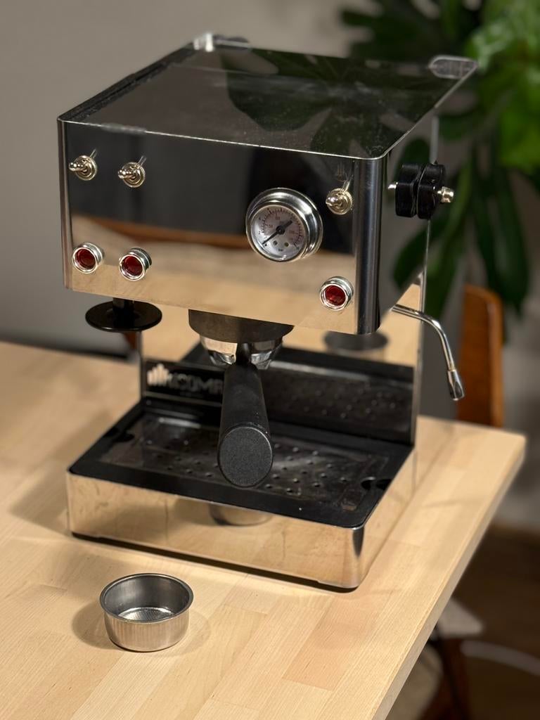 Isomac Giada - gereviseerd, Espresso apparaat, Refurbished, Gemalen koffie, Ophalen of Verzenden