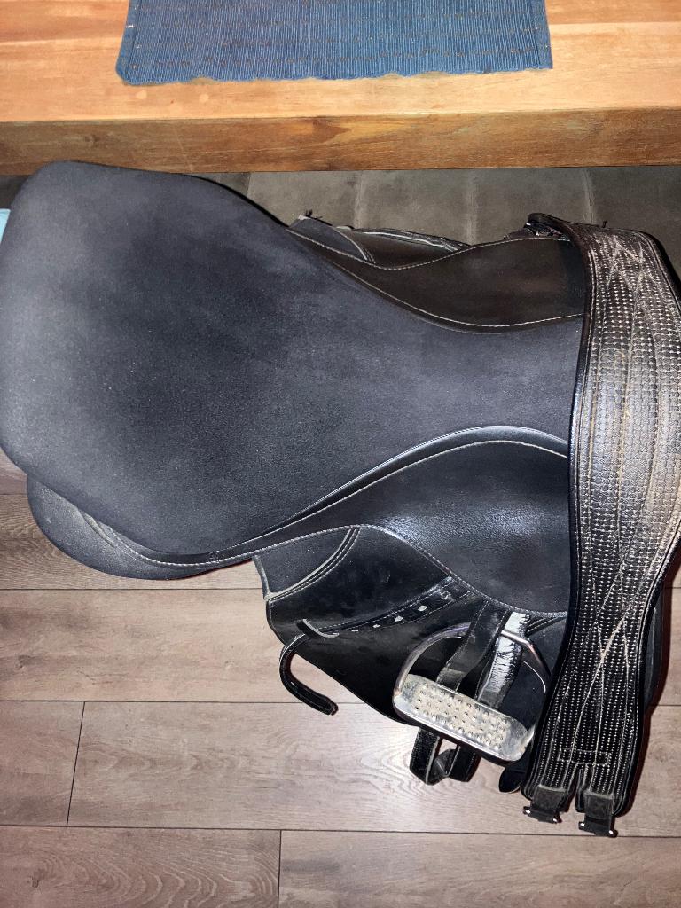 Zadel Thorowgood T4 Cob GP 17,5 inch, Ophalen of Verzenden, Zo goed als nieuw