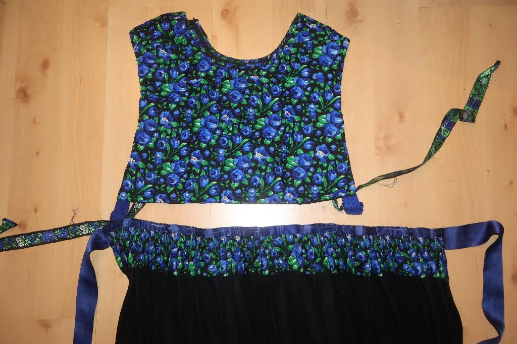 schort met mousseline kraplap, Staphorster klederdracht, Ophalen of Verzenden