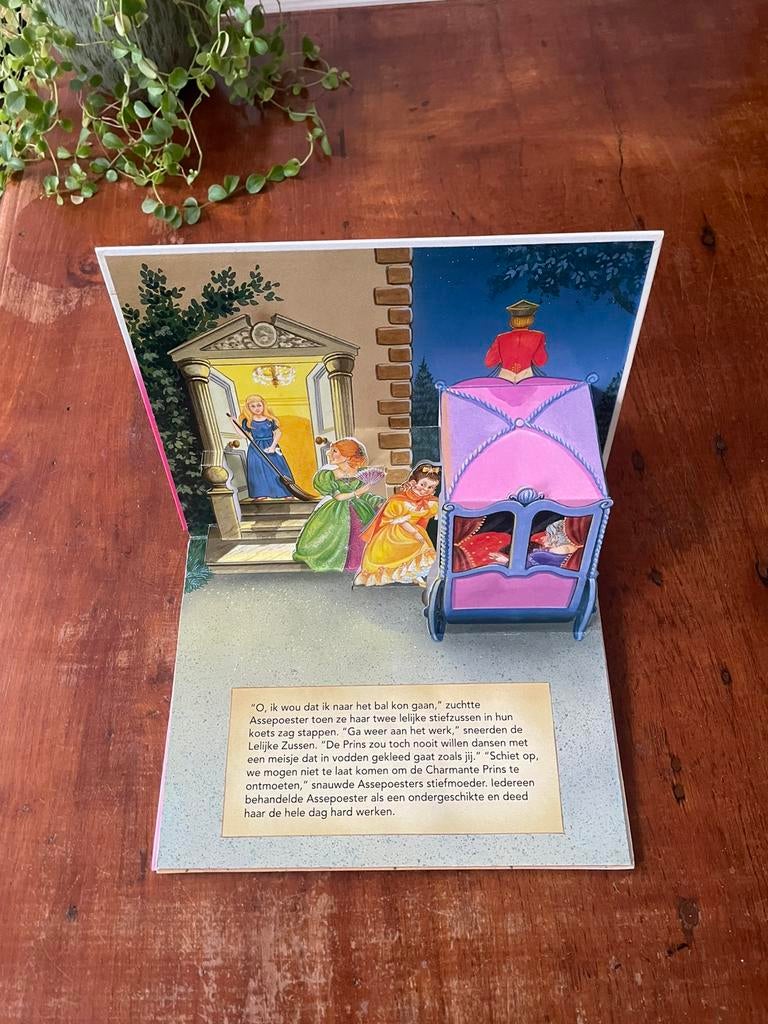 Assepoetser - Een pop up boek, Ophalen, Zo goed als nieuw, Sprookjes
