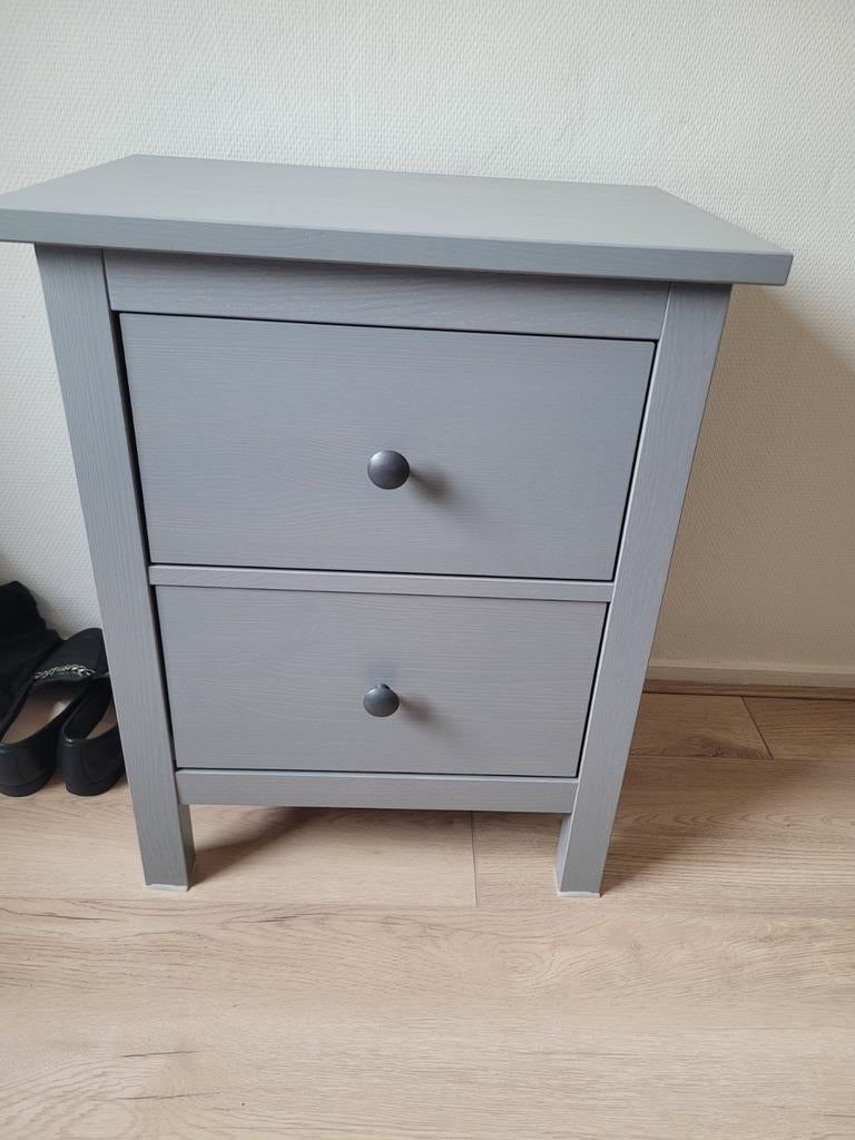 Blauw Hemnes Nachtkastje, Huis en Inrichting, Slaapkamer | Nachtkastjes, Ophalen, Minder dan 45 cm, Zo goed als nieuw, Minder dan 55 cm