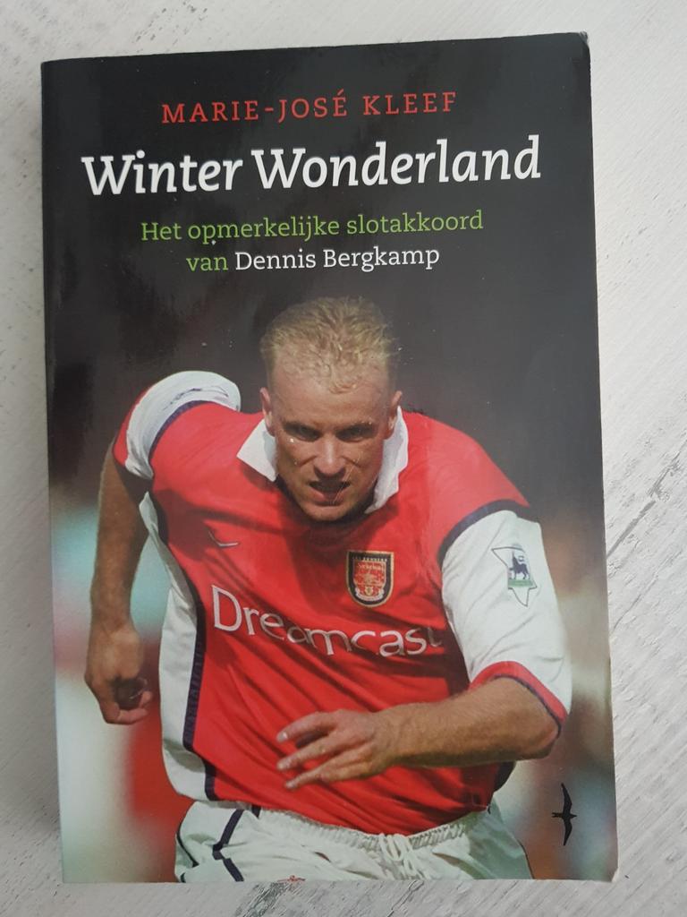 Dennis Bergkamp  - Winter Wonderland, Boeken, Ophalen of Verzenden, Zo goed als nieuw, Balsport
