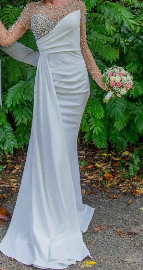 3 uur gedragen trouwjurk met parels afzetting g mouwen, Trouwjurk, Wit, Ophalen of Verzenden, Zo goed als nieuw