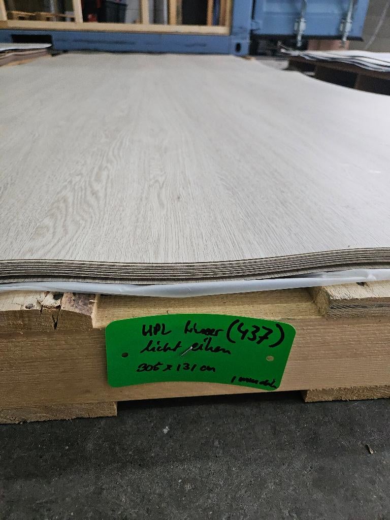 Resopal HPL fineer platen licht eiken 305x131cm ( 437 ), Ophalen, HPL, Gebruikt, Nb
