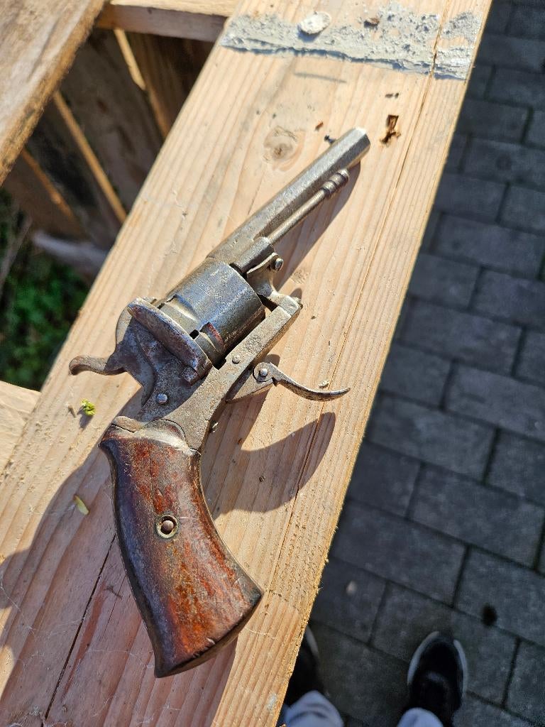 Zwartkruit penvuur revolver vrijgesteld, Ophalen of Verzenden, Landmacht, Nederland