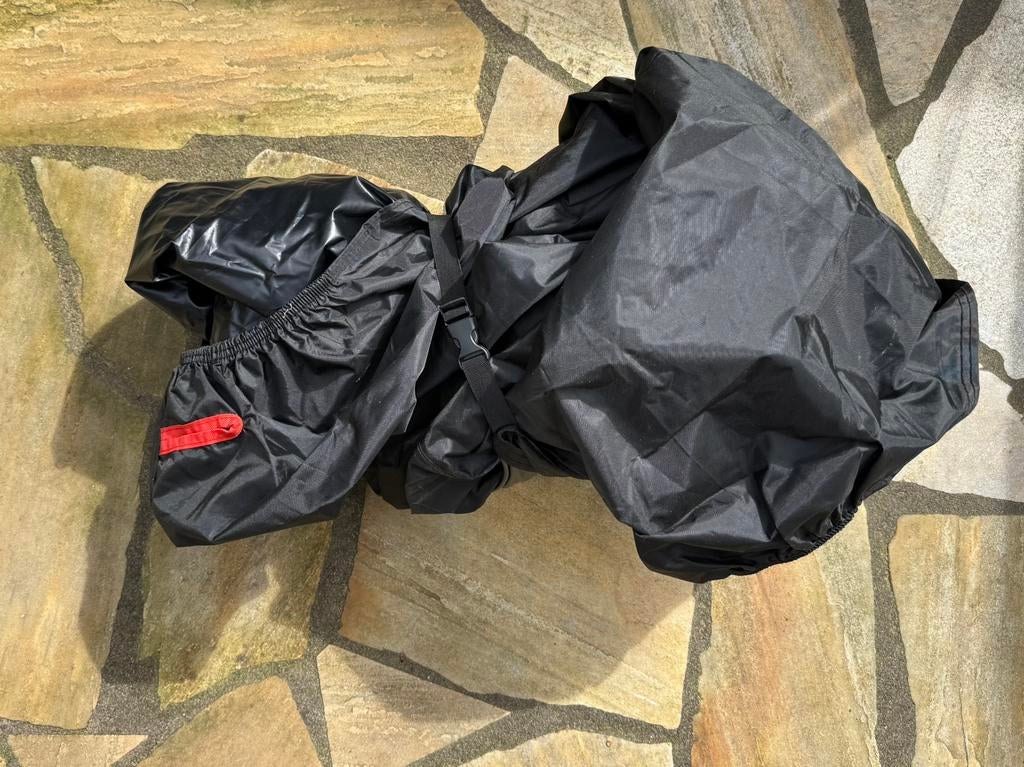 Piaggio MP3 500 motorhoes, Motoren, Ophalen, Zo goed als nieuw