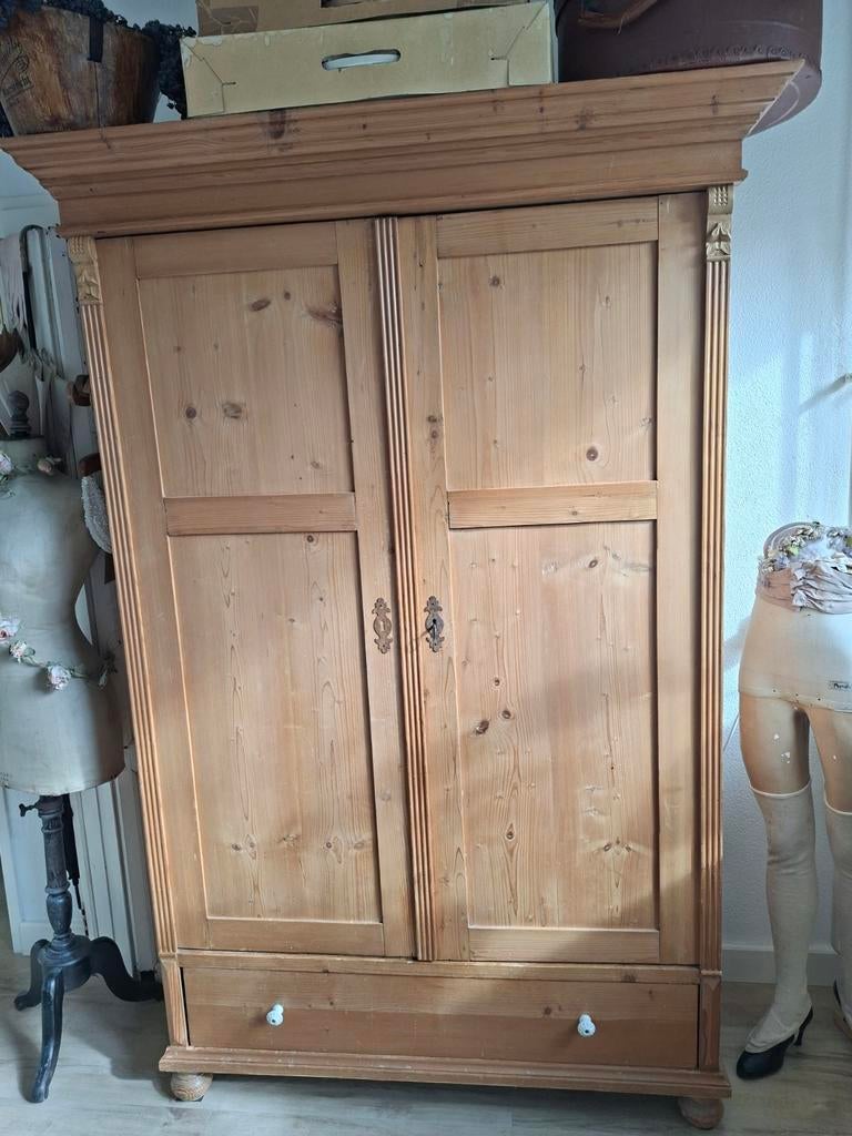 Antieke grenen kast, Ophalen