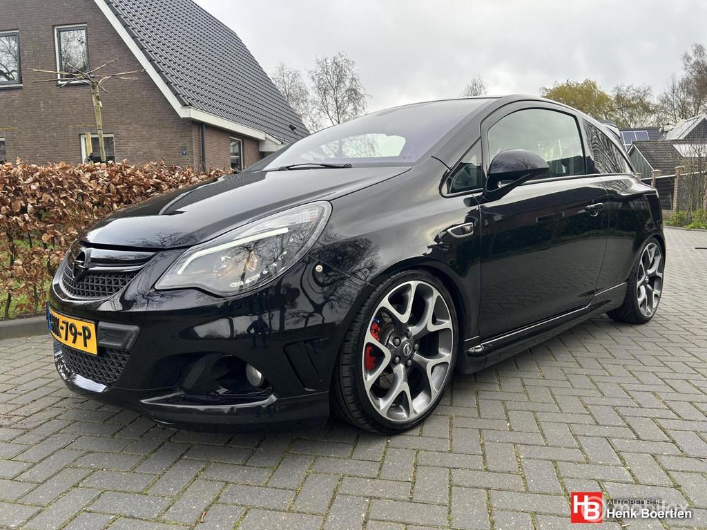 Opel Corsa 1.6-16V Turbo OPC, Voorwielaandrijving, Euro 5, Gebruikt, Zwart