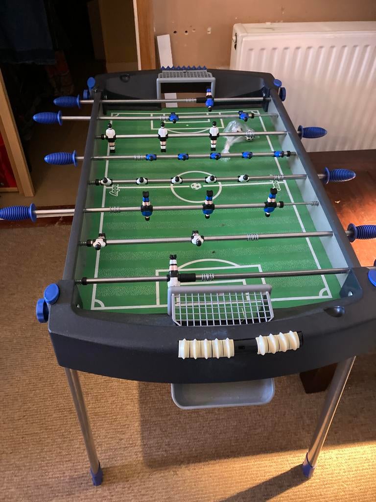 Voetbal tafel, Ophalen, Zo goed als nieuw