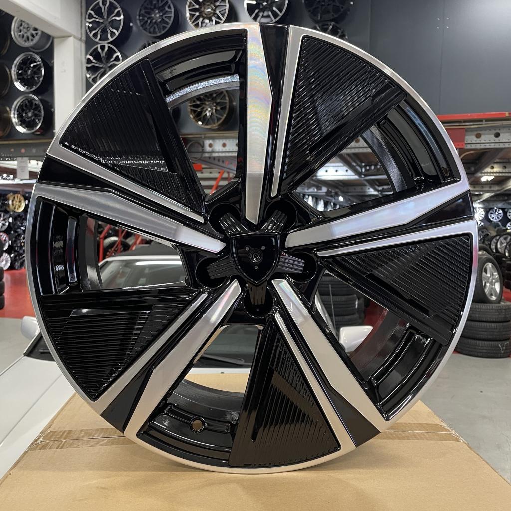 18" Velgen passend op de nieuwe Peugeot 308, Niet ingevuld, 18 inch, Velg(en), Niet ingevuld