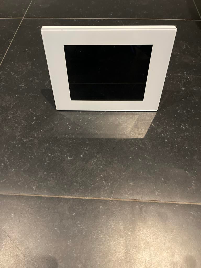 Sony DPF-D820 Digitale Fotolijst - 8 inch, Ophalen of Verzenden, Gebruikt, Minder dan 1 GB, 8 tot 12 inch