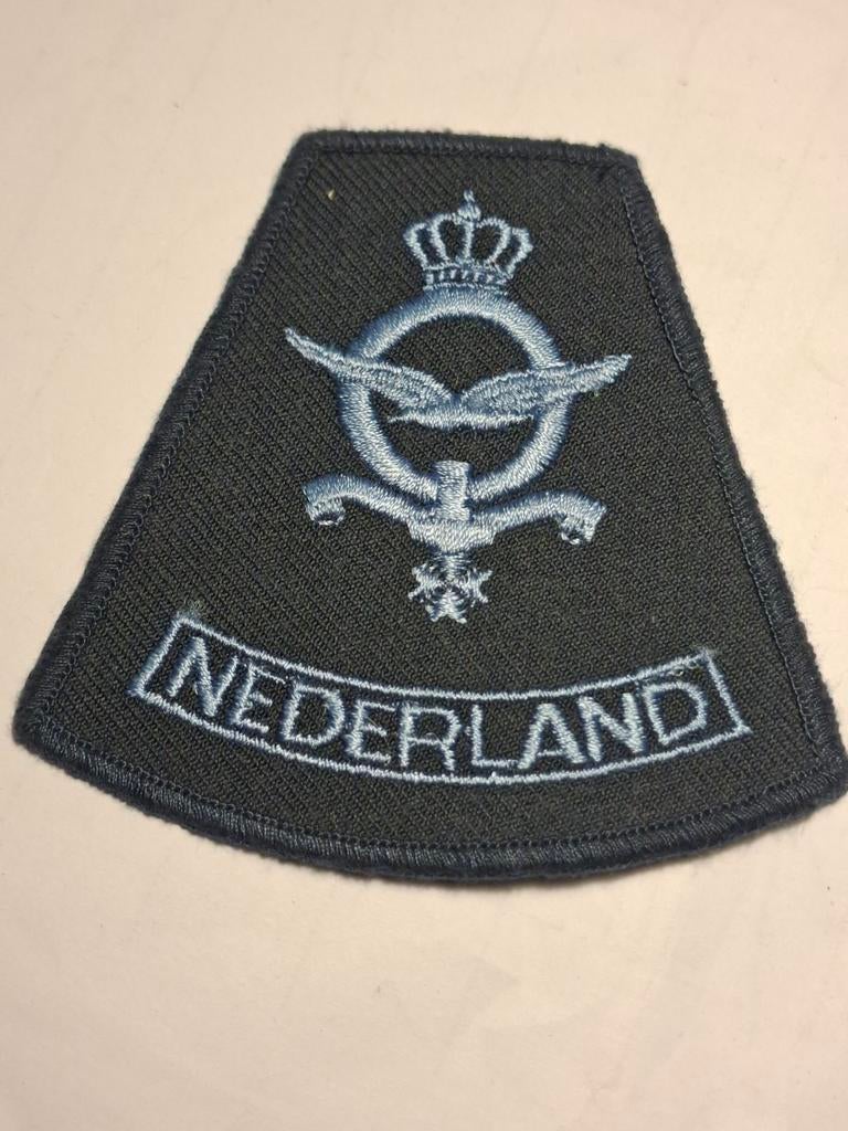 KLu schouder embleem, Ophalen of Verzenden, Luchtmacht, Nederland, Embleem of Badge