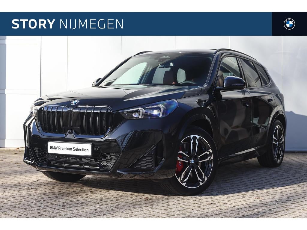 BMW X1 xDrive25e High Executive M Sport Automaat / Panoramad, Euro 6, Met garantie (alle), Zwart, Hybride Elektrisch/Benzine