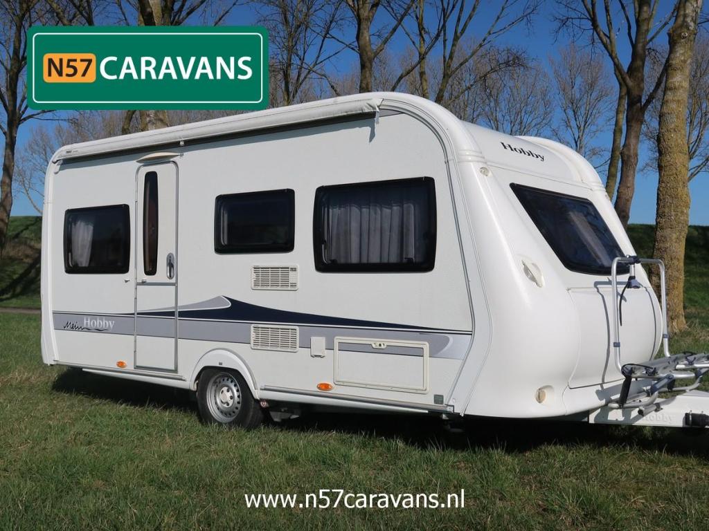 TOPSTAAT: Hobby Excellent 455 UF / Thule luifel, Caravans en Kamperen, Caravans, Bedrijf, tot en met 4, 1000 - 1250 kg, Rondzit