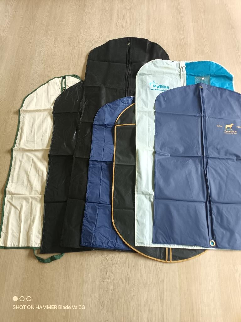 Kledinghoezen, Kleding | Dames, Kledinghangers, Ophalen of Verzenden, Hout