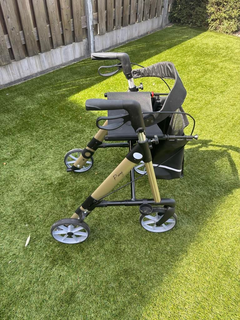 Lichtgewicht Rollator, Ophalen, Zo goed als nieuw
