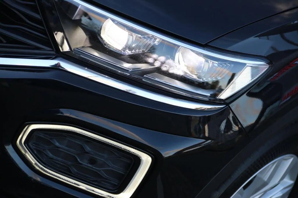 Volkswagen T-Roc 1.5 TSI Sport Business VIRT. C € 19.995,0, 1254 kg, 15 km/l, 150 pk, Zwart