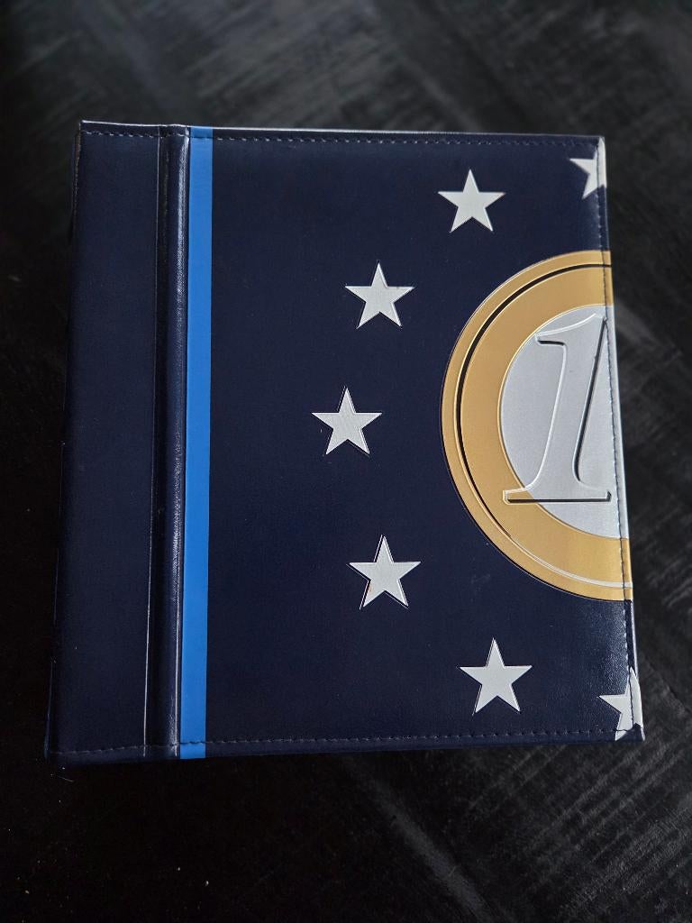 Verzamelmap eerste 12 landen euromunten in cassette – UNC, Ophalen of Verzenden, Overige landen, Overige waardes, Setje