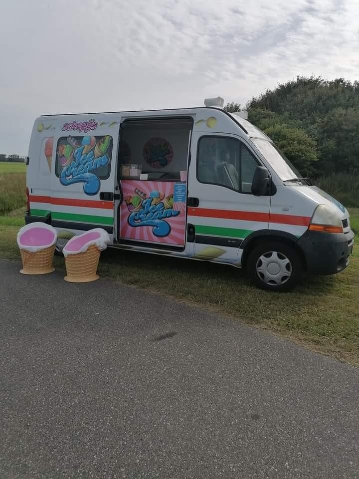 Ijsbus foodtruck, Auto's, Particulier, Te koop