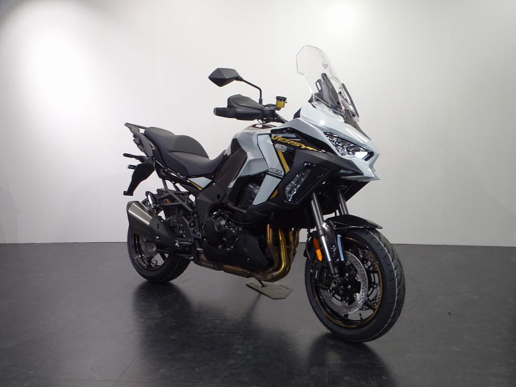 Kawasaki Versys 1100 SE - foto 3