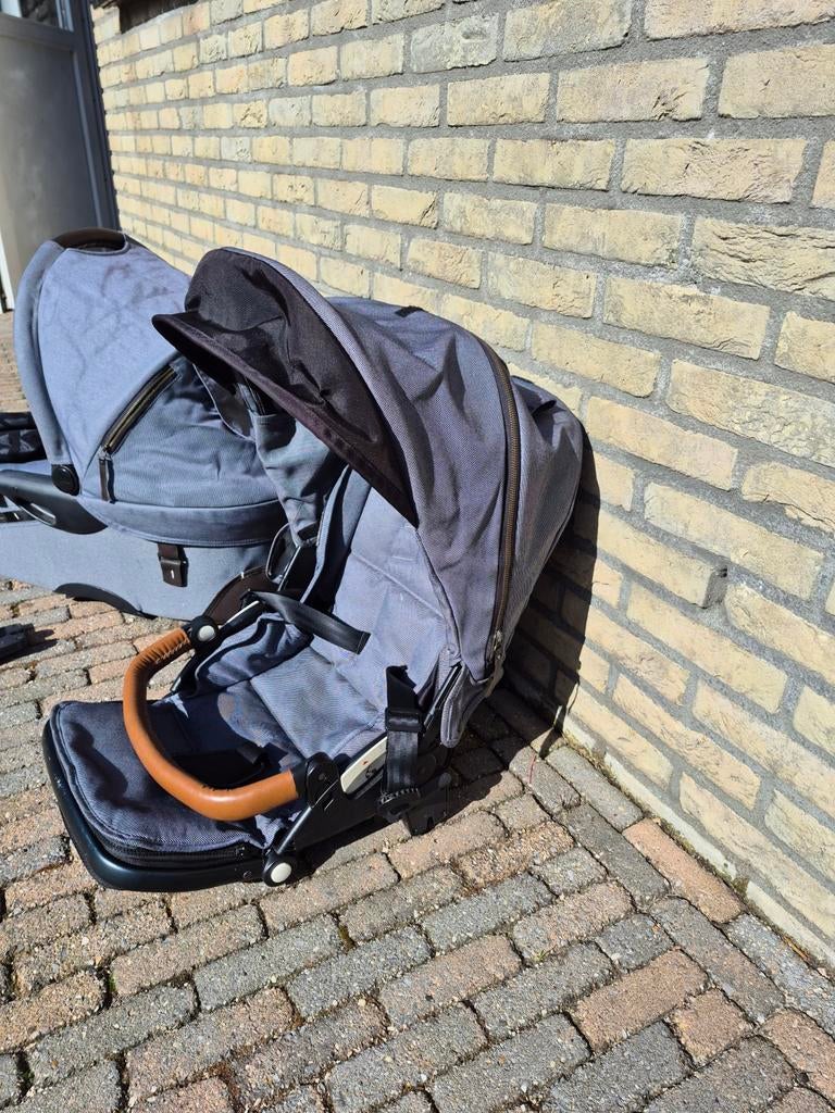 Mutsy Evo Kinderwagen met Reiswieg, Zitting en Adapters, Ophalen, Gebruikt, Combiwagen, Met reiswieg