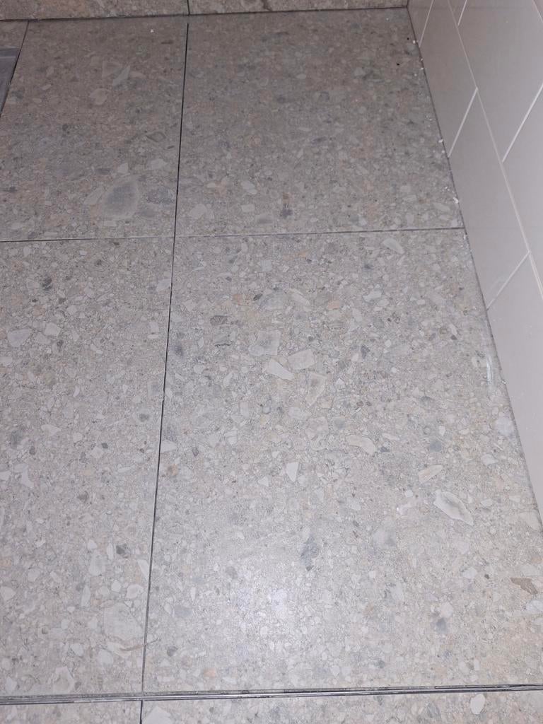 Greppo beige vloertegels badkamer wc Steenbergen Veenendaal, Doe-het-zelf en Verbouw, Tegels, Nieuw, Wandtegels, Keramiek, 60 cm of meer