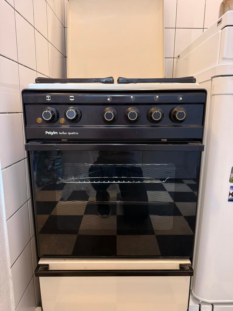 Pelgrim gasfornuis met oven en opberglade, Ophalen, Gebruikt, 4 kookzones, Gas