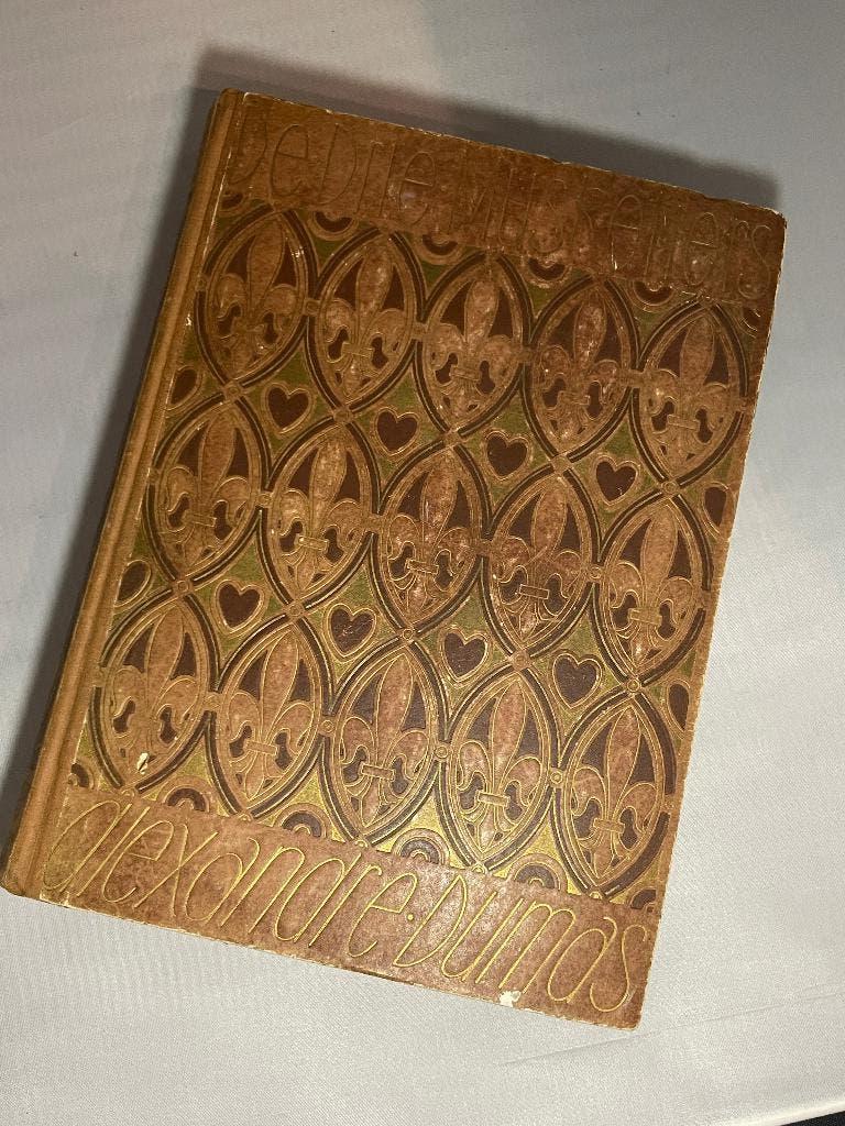 De Drie Musketiers door Alexandre Dumas, Ophalen of Verzenden, Gelezen