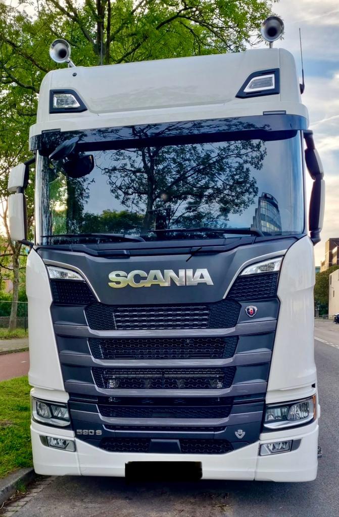 Charter/CE chaffeur met eigen wagen op zoekt naar opdrachten, 33 - 40 uur, Overige niveaus, Vanaf 10 jaar, Overige vormen