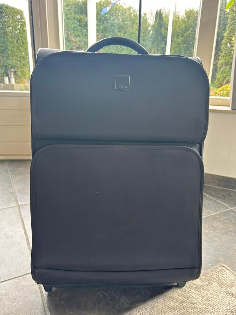 Titan koffer, Ophalen, Gebruikt