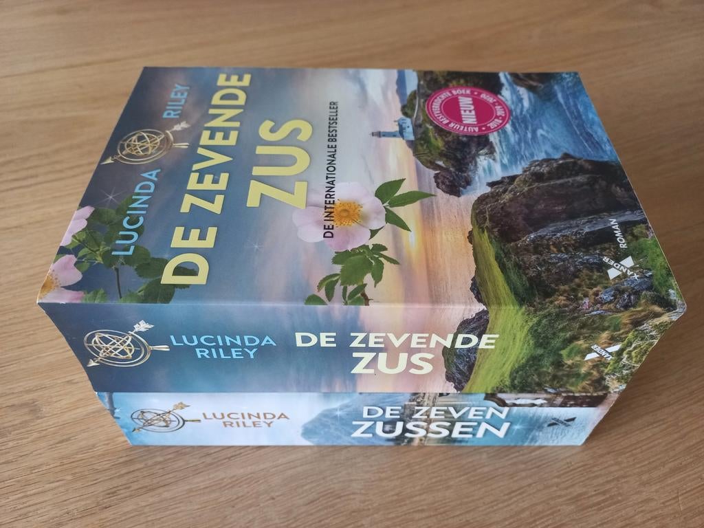 2x DE ZEVEN ZUSSEN, Lucinda Riley, prachtige romans, ZGAN!!!, Boeken, Ophalen of Verzenden