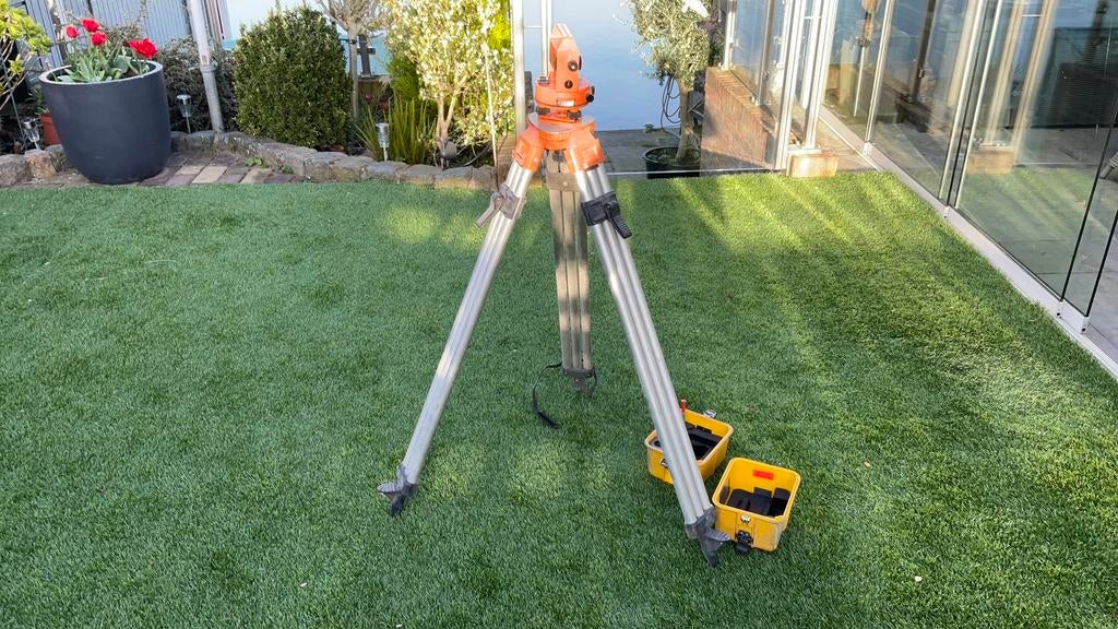 waterpas instrument merk Nestle, Ophalen of Verzenden, Gebruikt, Overige meters