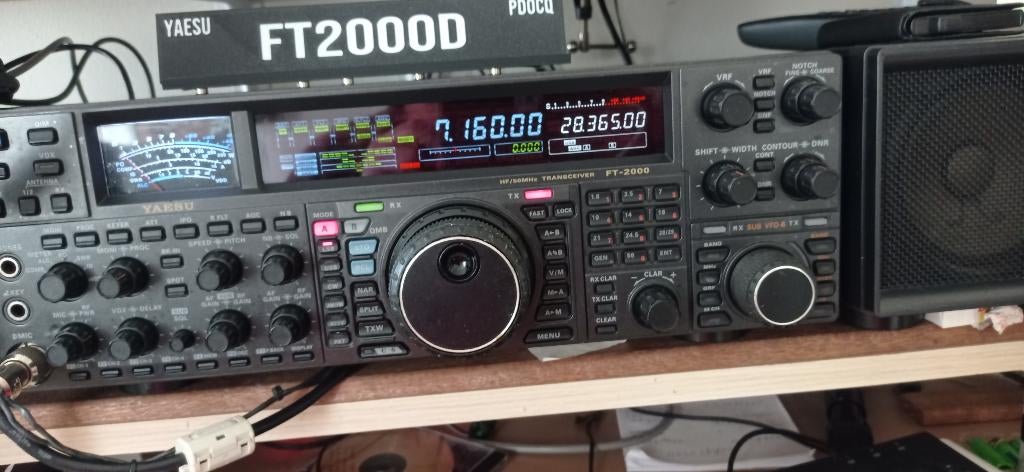 TeKoop Yaesu FT2000D, Ophalen, Zo goed als nieuw, Zender en Ontvanger