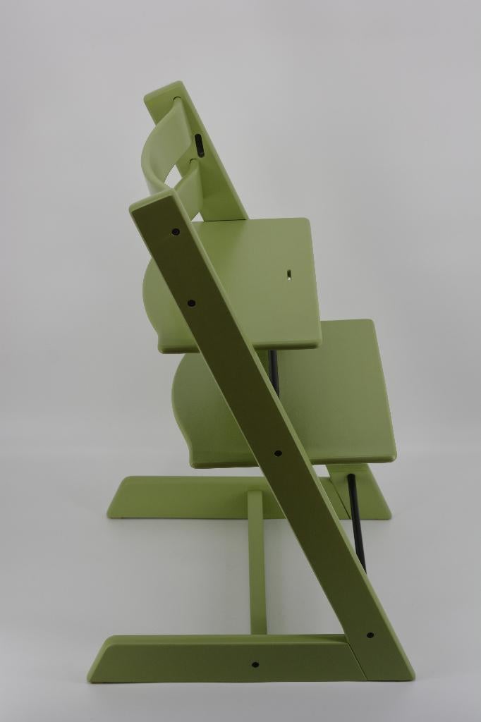 Stokke Tripp Trapp Moss Green – Refurbished model, Kinderen en Baby's, Kinderstoelen, Verzenden, Zo goed als nieuw, Meegroeistoel