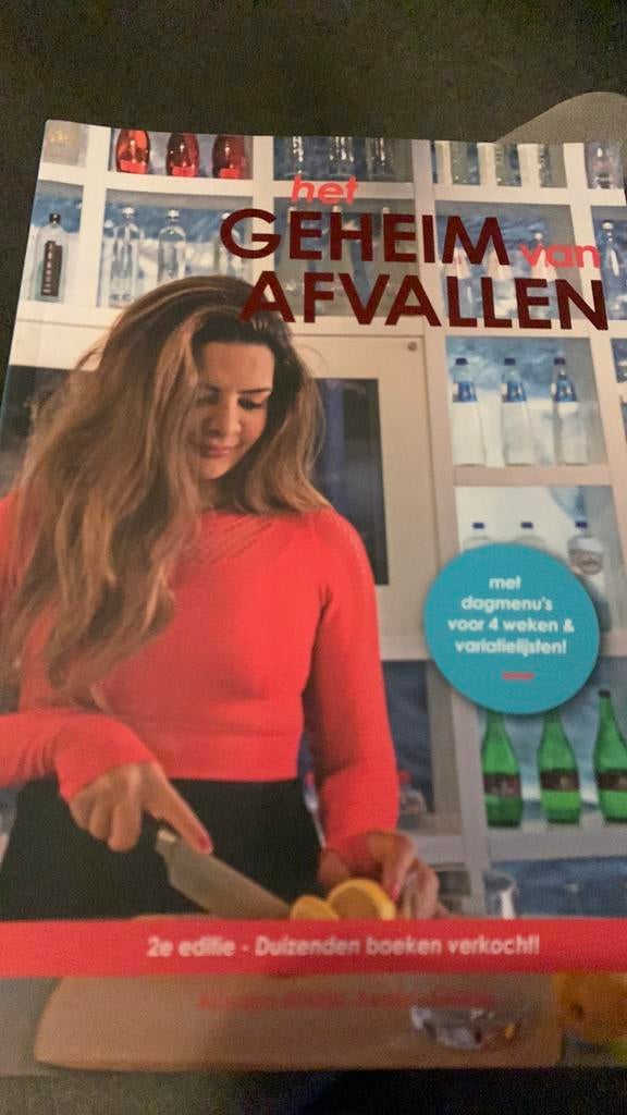 Het Geheim van Afvallen - Ariyana Arsala, Ophalen of Verzenden, Zo goed als nieuw, Dieet en Voeding