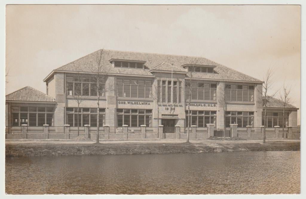 Woerden - Chr. Wilhelmina Scholen 1928 * Fotokaart, Ophalen of Verzenden, 1920 tot 1940, Ongelopen, Utrecht