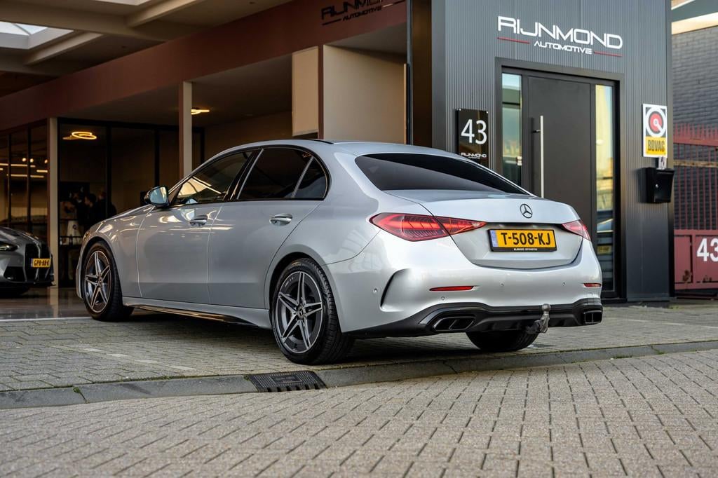Mercedes-Benz C-klasse 300 d AMG Line|Trekhaak|360-Camera|Ca, Automaat, Achterwielaandrijving, Leder en Stof, Bedrijf